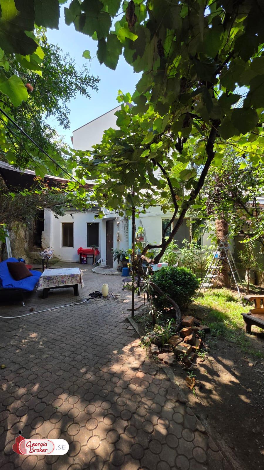old repaired 4-room house for sale